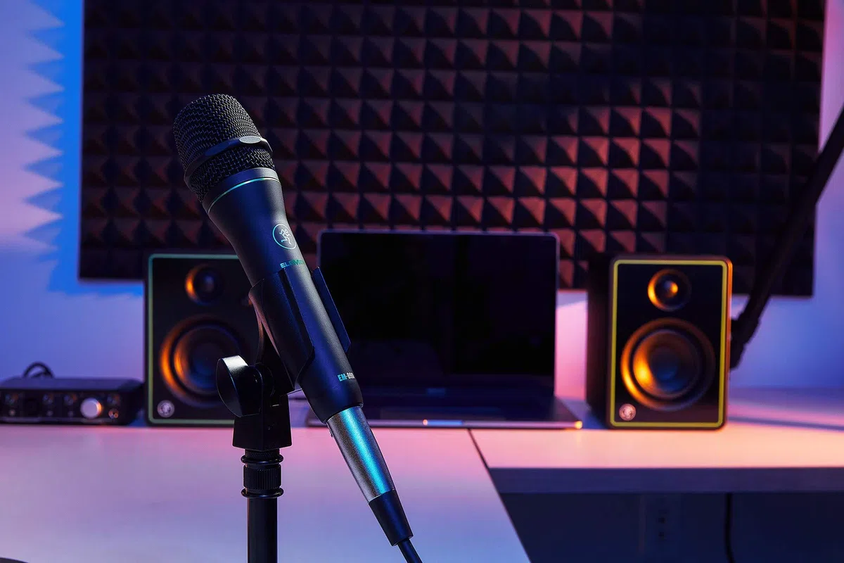 MACKIE Em-89D Microfono Dinamico Vocale per Performance dal Vivo e Registrazioni in Studio